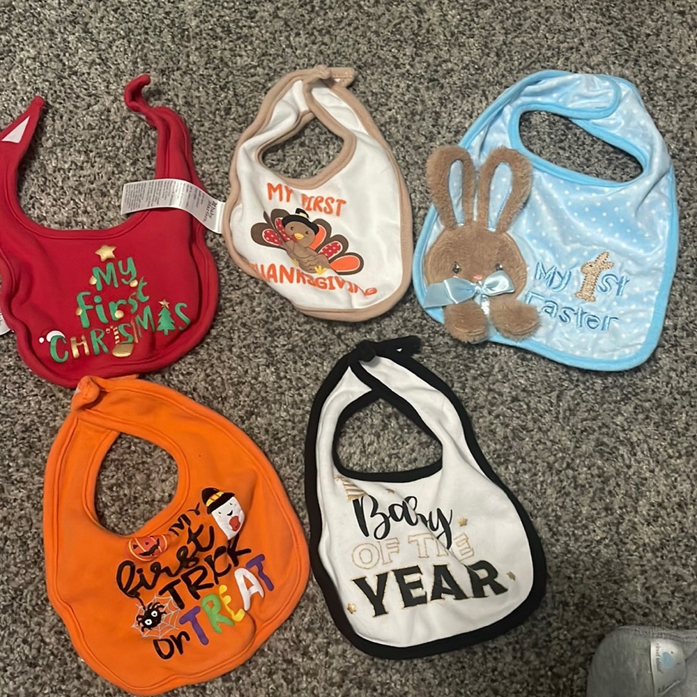 Holiday bib bundle